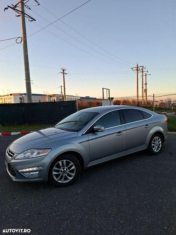 Second-hand Ford Mondeo 115 CP (84 kW) 2012 Culoaregray Berlinǎ
