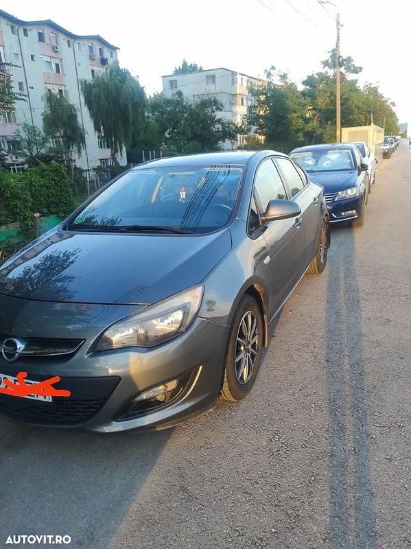 Culoaregri Utilizat 2018 Opel Astra Berlinǎ | 6.900 EUR (Preț bun) - Imagine 1/4
