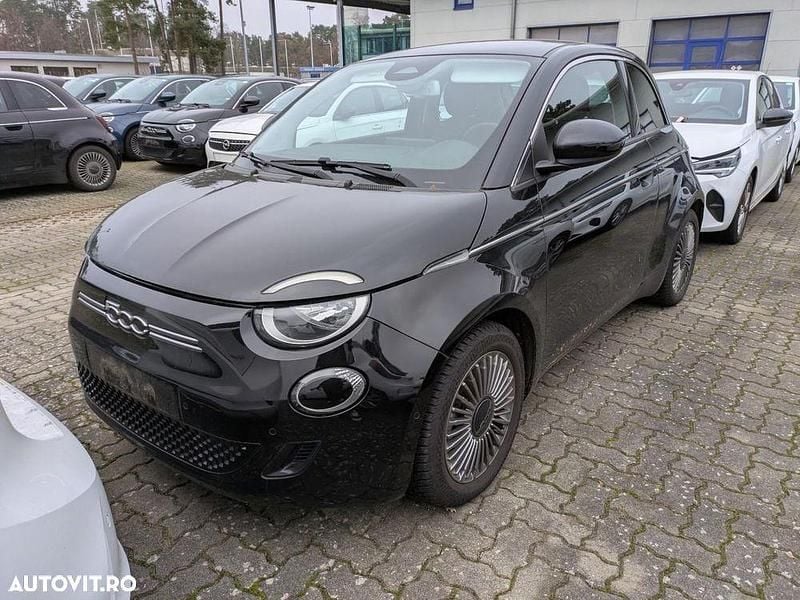 Second-hand Fiat 500e Icon 86 kW (118 CP) 2023 Culoarenegru Coupe