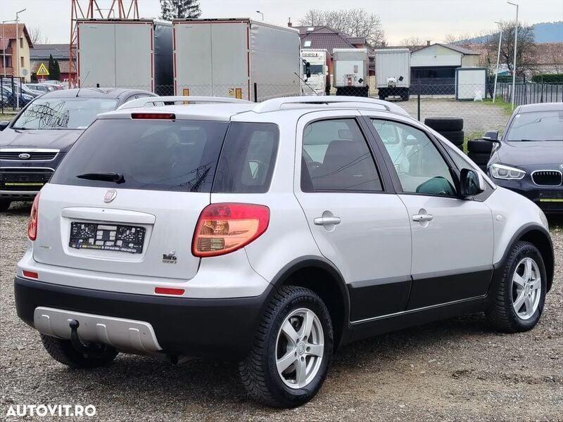 Second-hand Fiat Sedici Dynamic 135 CP (99 kW) 2011 Gri SUV