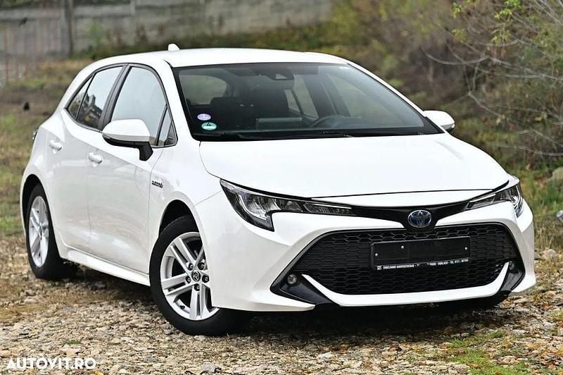 Culoarealb Utilizat 2021 Toyota Corolla Business Edition Hatchback | 15.399 EUR (Preț OK) - Imagine 1/4