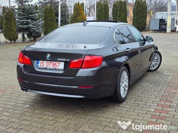 Second-hand BMW 525 Comfort Edition 218 CP (160 kW) 2012 Gri Berlinǎ