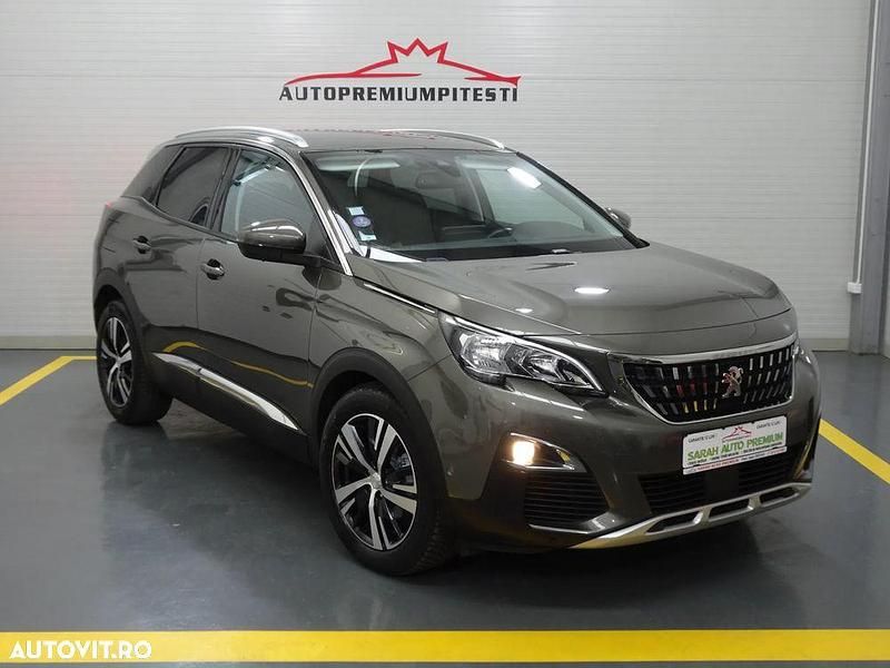 Verde Utilizat 2018 Peugeot 3008 SUV | 12.500 EUR (Preț bun) - Imagine 1/4
