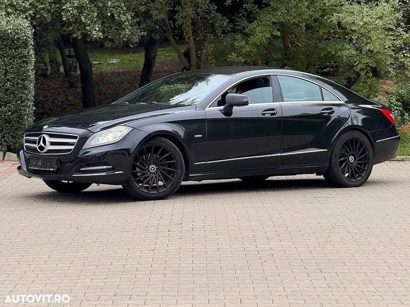 Culoarenegru Utilizat 2011 Mercedes CLS350 Coupe | 12.600 EUR (Preț OK) - Imagine 1/4