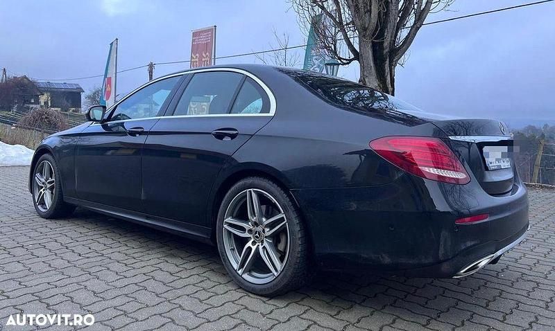 Second-hand Mercedes E350 AMG line 299 CP (219 kW) 2018 Culoarenegru Berlinǎ