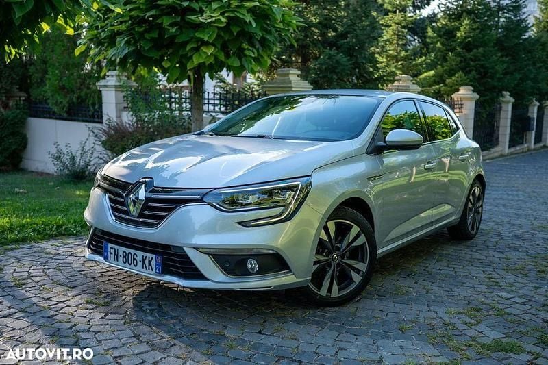 Culoaregri Utilizat 2020 Renault Mégane IV Intens Hatchback | 11.450 EUR (Preț OK) - Imagine 1/4