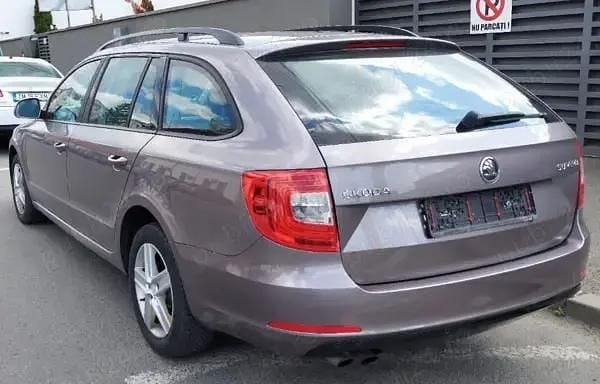 Second-hand Skoda Superb 105 CP (77 kW) 2014 Break