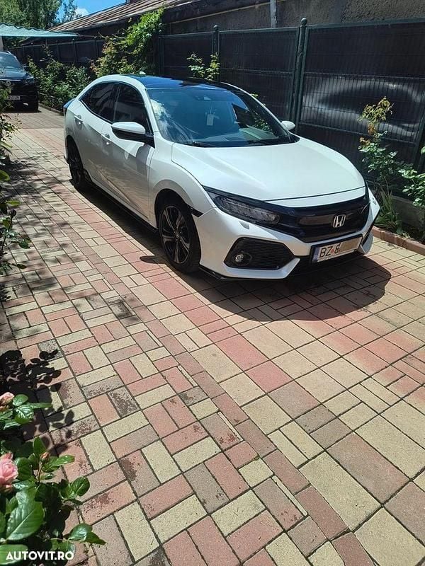 Alb Utilizat 2019 Honda Civic Sport Plus Hatchback | 18.700 EUR (Preț OK) - Imagine 1/4