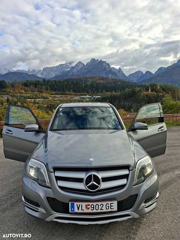 Culoaregri Utilizat 2014 Mercedes GLK250 SUV | 11.999 EUR (Preț bun) - Imagine 1/4