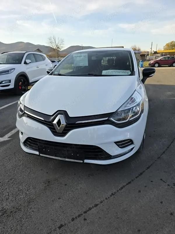 Alb Utilizat 2018 Renault Clio IV Hatchback | 6.950 EUR (Preț OK) - Imagine 1/4