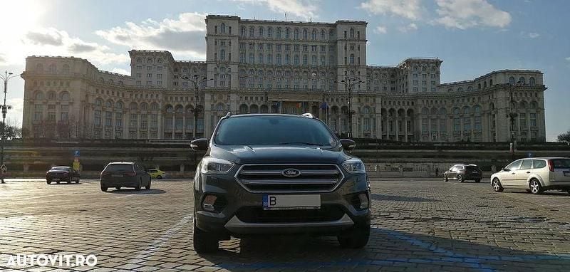 Second-hand Ford Kuga 150 CP (110 kW) 2019 Culoaregri SUV