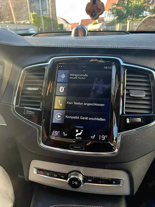 Second-hand Volvo XC90 Inscription 235 CP (172 kW) 2018 SUV