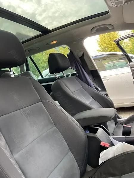Utilizat 2013 VW Golf VI Berlinǎ | 5.000 EUR (Preț bun) - Imagine 1/4