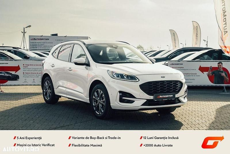 Second-hand Ford Kuga Titanium 225 CP (165 kW) 2023 Culoarealb SUV