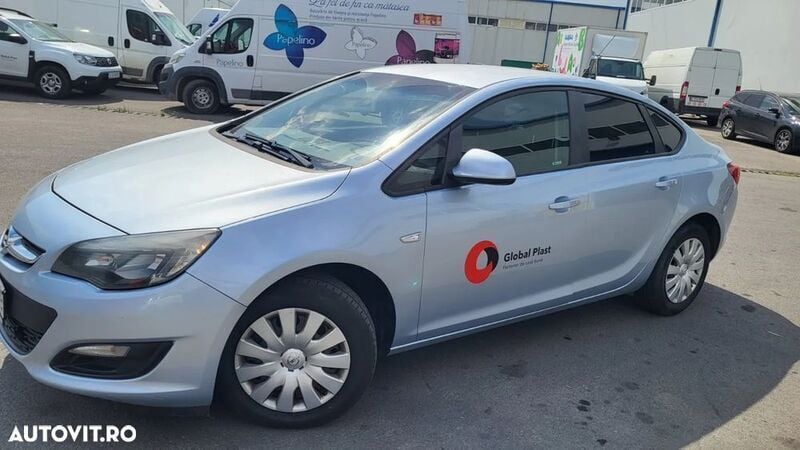 Gri Utilizat 2017 Opel Astra Dynamic Berlinǎ | 4.700 EUR (Super Preț) - Imagine 1/4