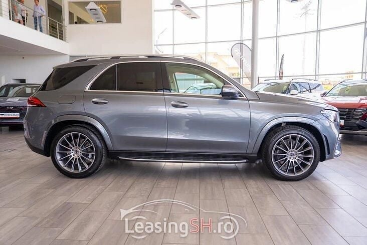 Gri Utilizat 2023 Mercedes GLE250 AMG line SUV | 69.998 EUR - Imagine 1/4