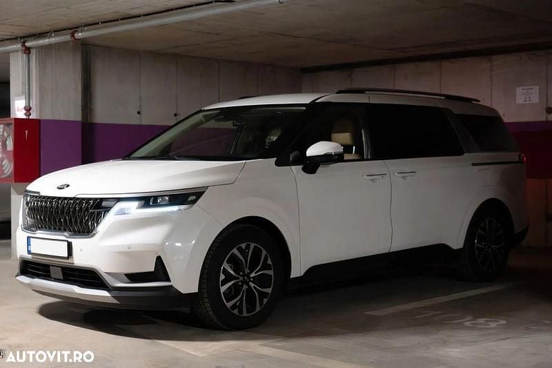 Second-hand Kia Carnival 200 CP (147 kW) 2020 Culoarealb Monovolum