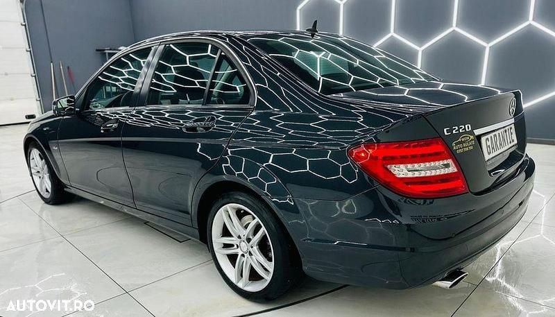 Second-hand Mercedes C220 Avantgarde Edition 170 CP (125 kW) 2011 Culoarenegru Berlinǎ