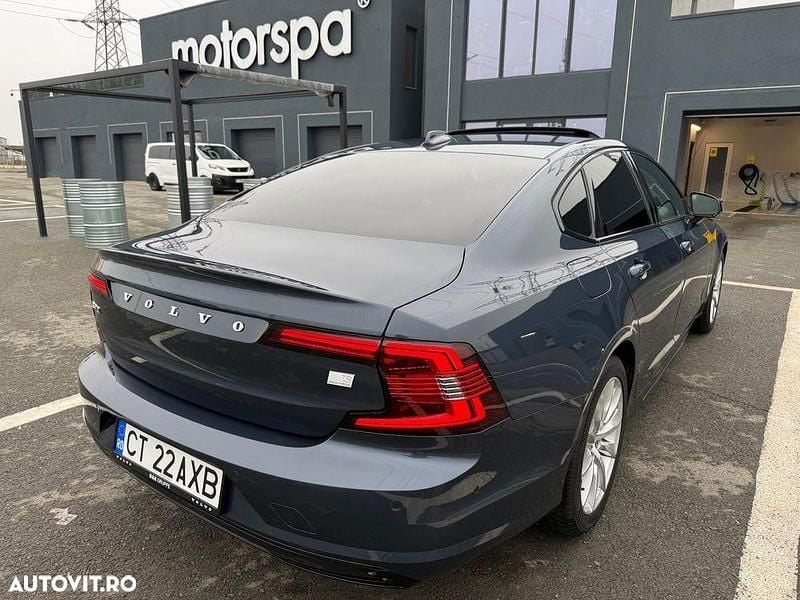 Second-hand Volvo S90 455 CP (334 kW) 2024 Culoarealbastru Berlinǎ