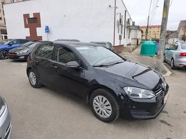 Second-hand VW Golf VII Cup 122 CP (89 kW) 2015 Negru Hatchback