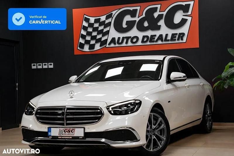 Culoarealb Utilizat 2021 Mercedes E300 Berlinǎ | 38.000 EUR (Preț OK) - Imagine 1/4