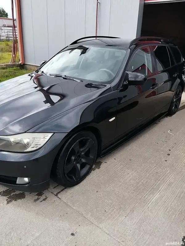 Second-hand BMW 318 145 CP (106 kW) 2009 Negru Hatchback