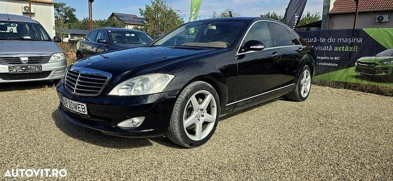 Culoarenegru Utilizat 2006 Mercedes S320 Berlinǎ | 3.190 EUR - Imagine 1/4