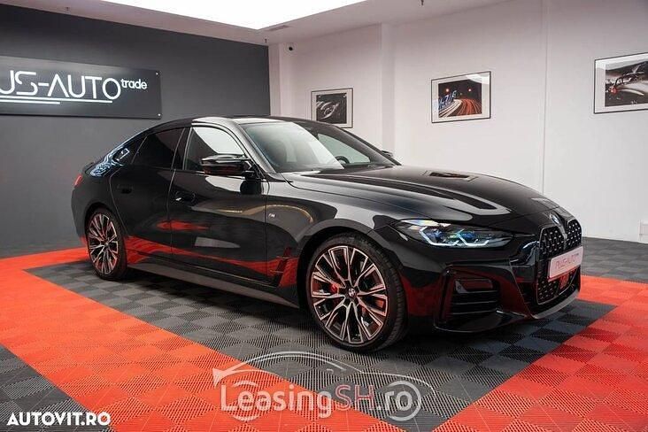 Negru Utilizat 2024 BMW M440 M Sport Berlinǎ | 67.098 EUR (Scump) - Imagine 1/4
