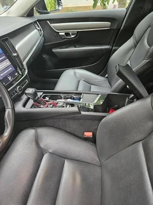 Second-hand 2020 Volvo S90 Berlinǎ | 42.000 EUR - Imagine 1/4