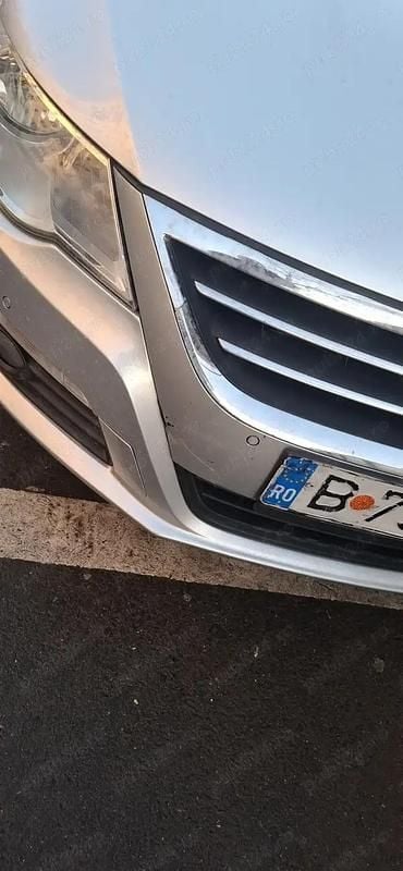 Second-hand VW Passat 190 CP (139 kW) 2011 Gri Berlinǎ