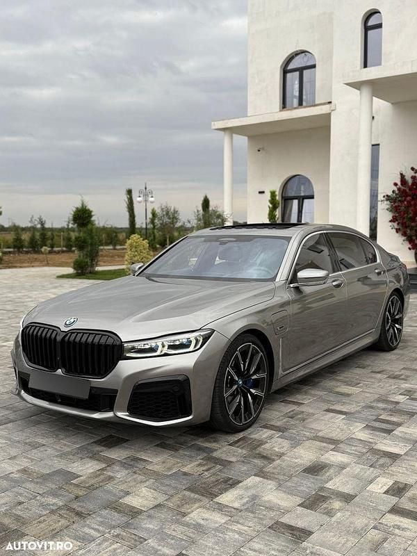 Culoaregri Utilizat 2022 BMW 745e Comfort Edition Berlinǎ | 57.500 EUR (Preț OK) - Imagine 1/4