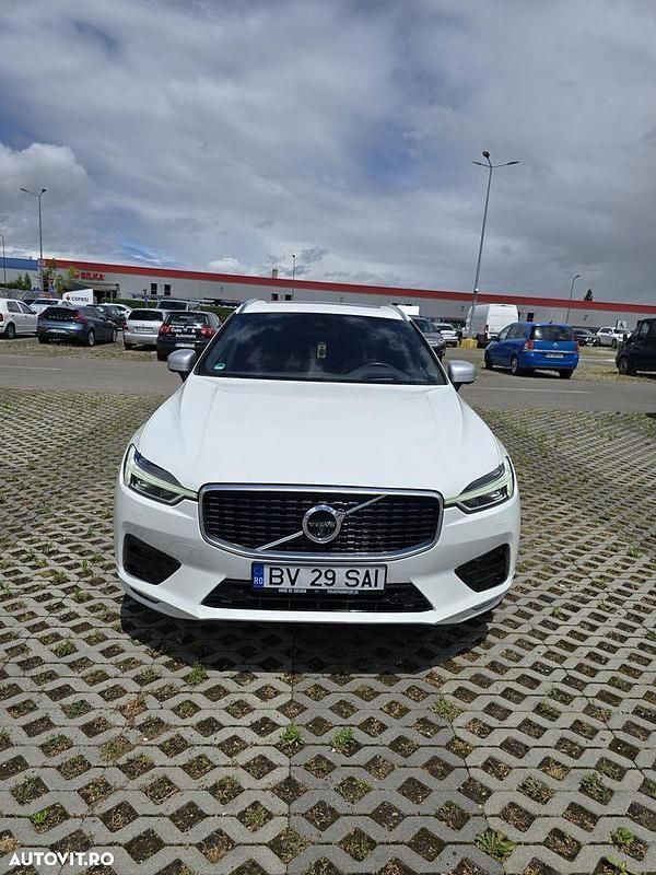 Alb Utilizat 2019 Volvo XC60 R-Design SUV | 26.300 EUR (Preț OK) - Imagine 1/4