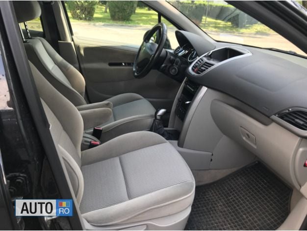 Second-hand Peugeot 207 68 CP (50 kW) 2006 Negru Hatchback