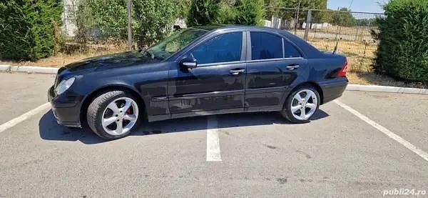 Utilizat 2004 Mercedes C180 Berlinǎ | 2.700 EUR (Preț OK) - Imagine 1/4