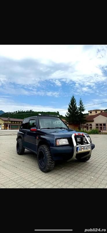 Albastru Utilizat 1995 Suzuki Vitara SUV | 3.500 EUR - Imagine 1/4