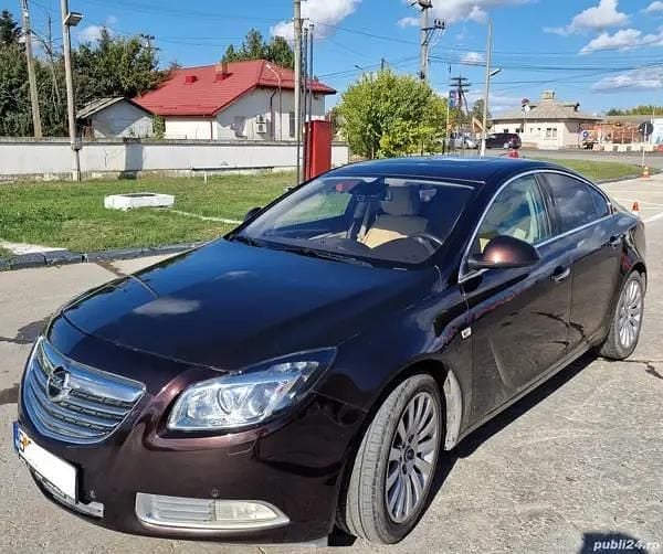 Maro Utilizat 2011 Opel Insignia Berlinǎ | 7.000 EUR (Scump) - Imagine 1/4