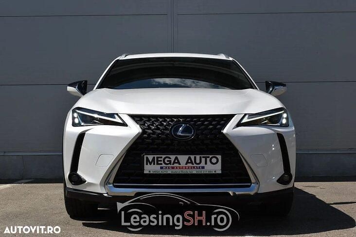 Alb Utilizat 2019 Lexus UX SUV | 23.999 EUR - Imagine 1/4