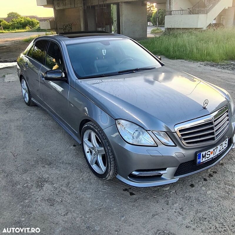 Gri Utilizat 2013 Mercedes E400 Berlinǎ | 10.350 EUR (Preț OK) - Imagine 1/4