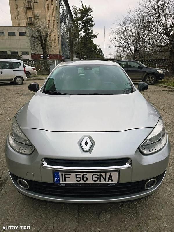 Second-hand Renault Fluence Dynamique 110 CP (80 kW) 2012 Culoaregri Berlinǎ