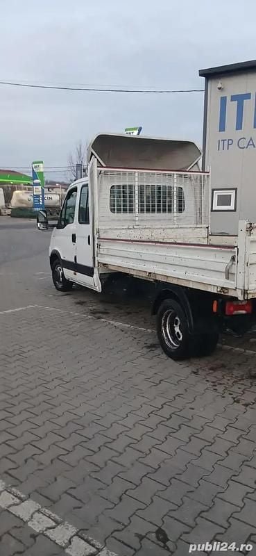 Utilizat 2008 Iveco Daily | 8.600 EUR (Preț bun) - Imagine 1/4