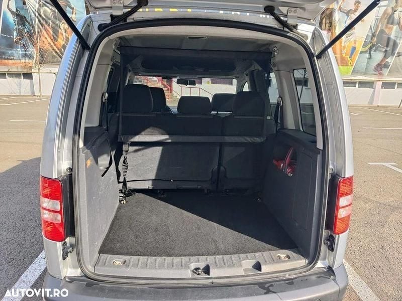 Second-hand VW Caddy Trendline 102 CP (75 kW) 2013 Culoaregri Monovolum