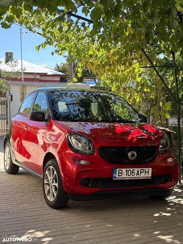 Culoarerosu Utilizat 2018 Smart ForFour Passion Hatchback | 7.000 EUR - Imagine 1/4