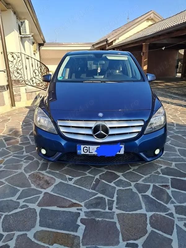 Second-hand Mercedes B180 108 CP (79 kW) 2012 Monovolum