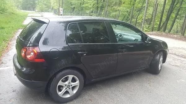Negru Utilizat 2005 VW Golf IV Berlinǎ | 1.200 EUR (Preț bun) - Imagine 1/4