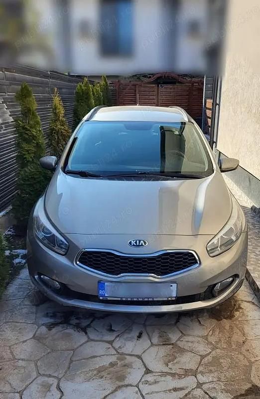 Argintiu Utilizat 2014 Kia Ceed Break | 4.100 EUR (Super Preț) - Imagine 1/4