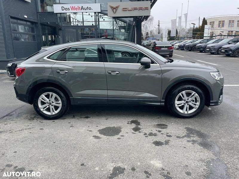 Nouă Audi Q3 Comfort 150 CP (110 kW) 2025 Culoarenegru SUV