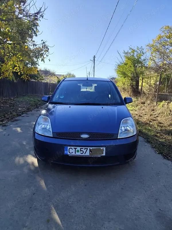 Utilizat 2005 Ford Fiesta Hatchback | 1.200 EUR (Preț OK) - Imagine 1/4