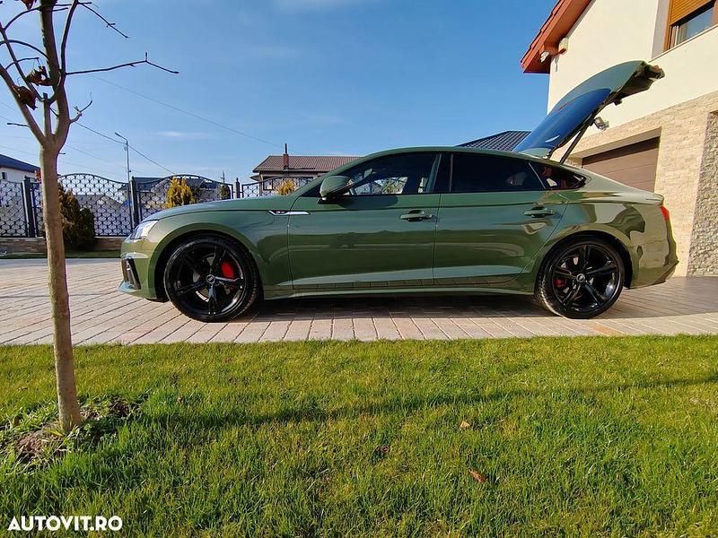 Verde Utilizat 2023 Audi A5 Sportback S-Line Berlinǎ | 49.560 EUR - Imagine 1/4