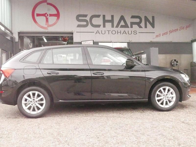 Utilizat 2021 Skoda Scala Ambition Hatchback | 19.410 EUR (Scump) - Imagine 1/1