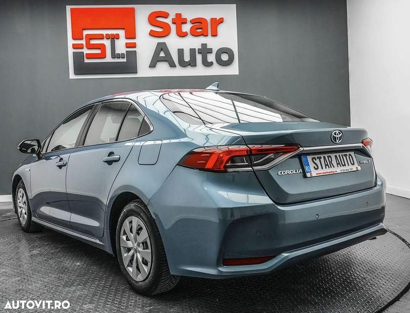 Second-hand Toyota Corolla Plus 122 CP (89 kW) 2021 Culoarealbastru Berlinǎ